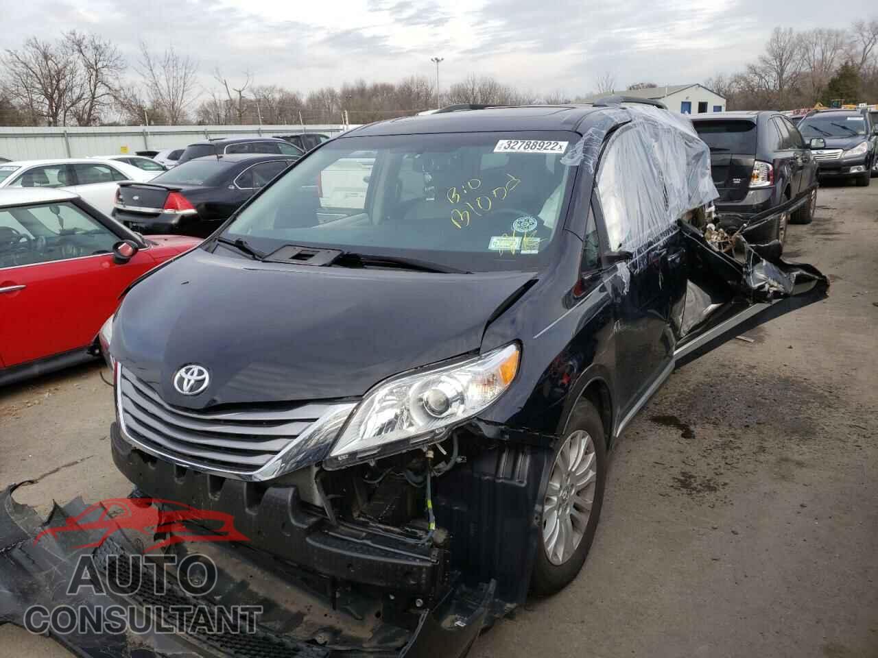 TOYOTA SIENNA 2017 - 5TDYZ3DC2HS891805