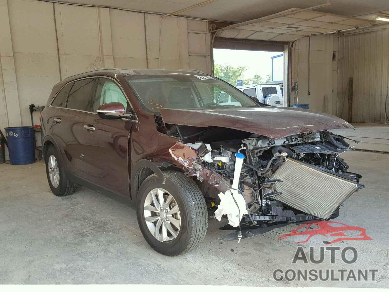 KIA SORENTO LX 2018 - 5XYPG4A3XJG346496