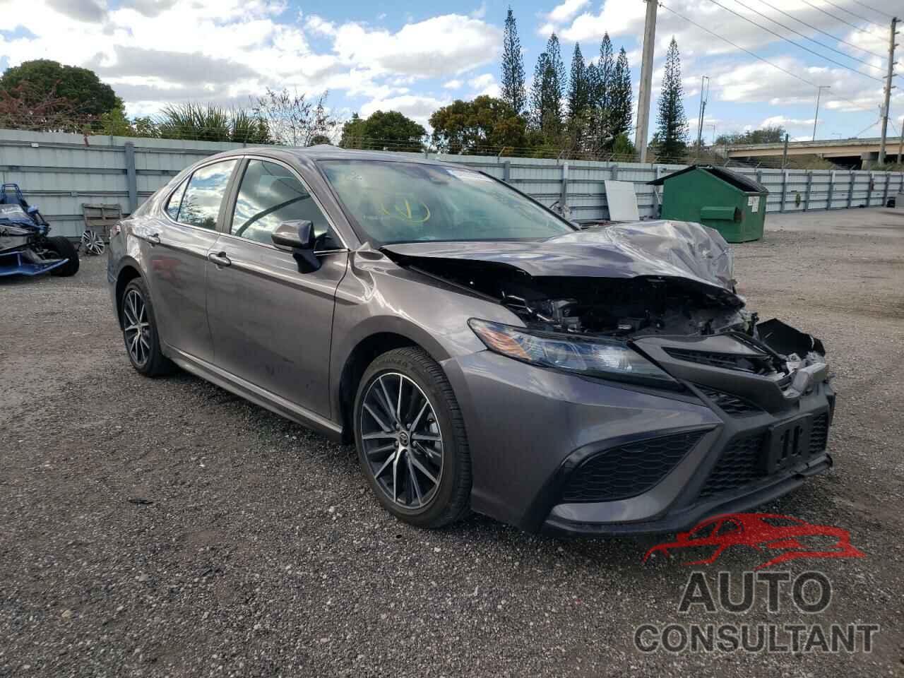 TOYOTA CAMRY 2021 - 4T1G11AK6MU446973