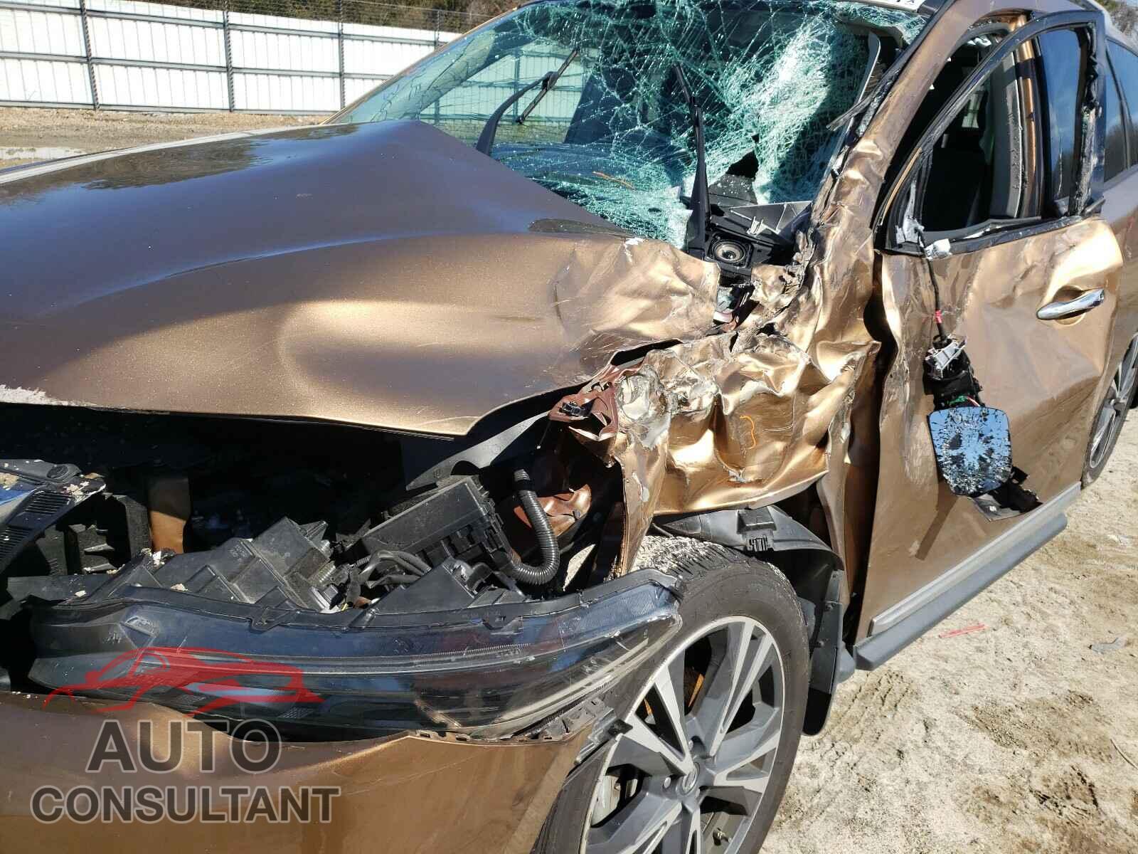 NISSAN PATHFINDER 2017 - 5N1DR2MM9HC608119