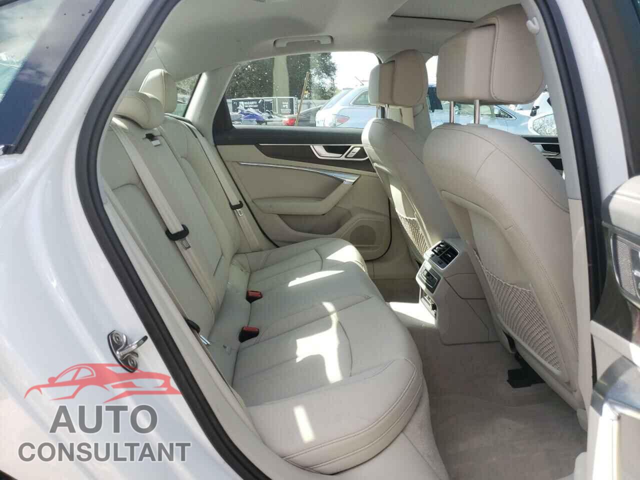 AUDI A6 2019 - WAUD8AF27KN131793