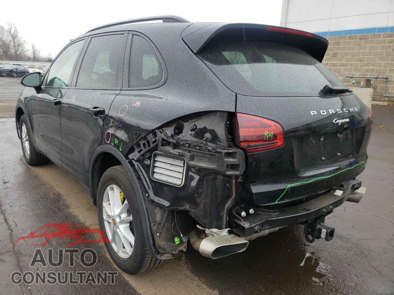 PORSCHE CAYENNE 2016 - WP1AA2A22GKA14802