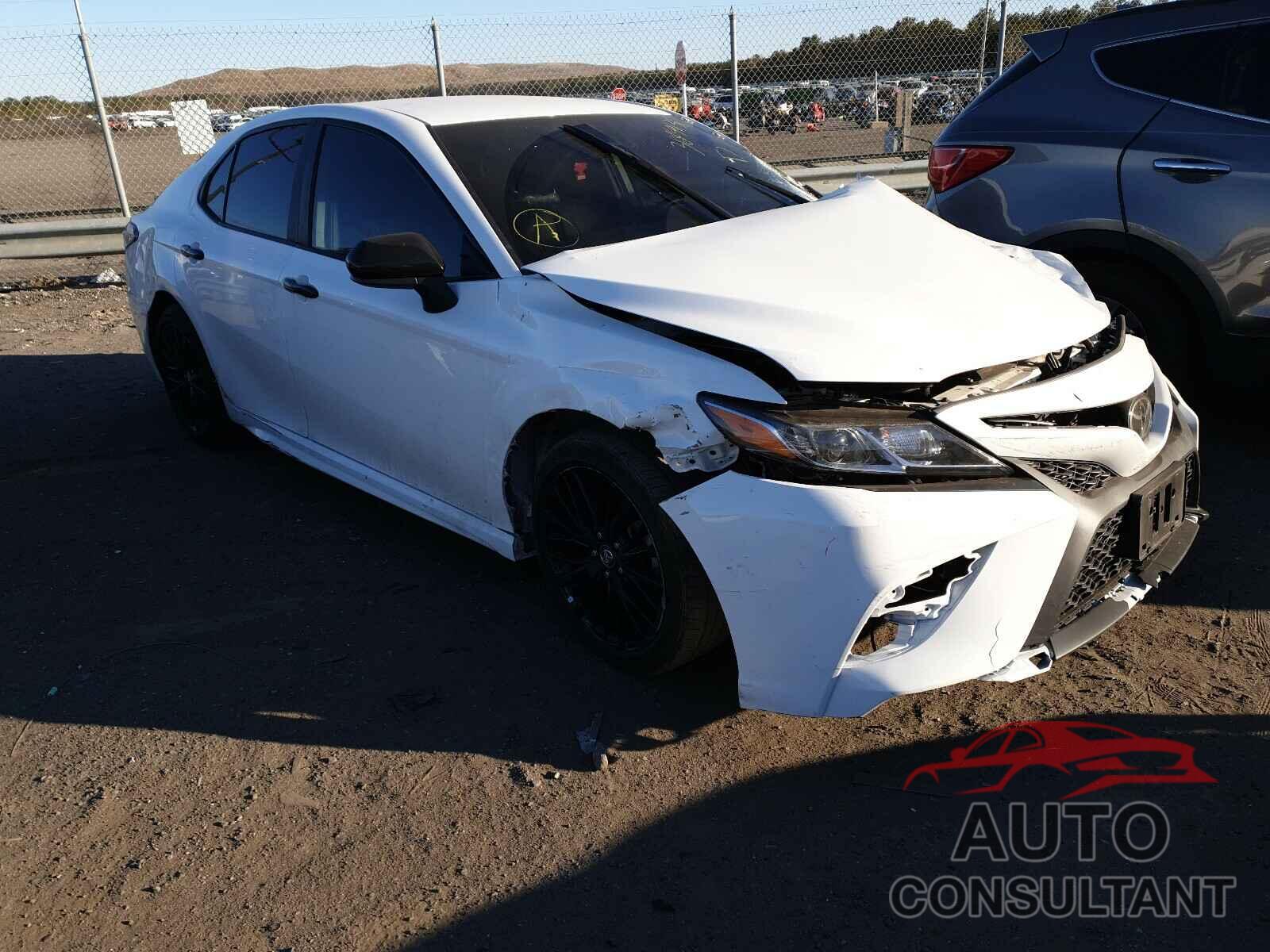 TOYOTA CAMRY 2020 - 4T1G11AK1LU329154