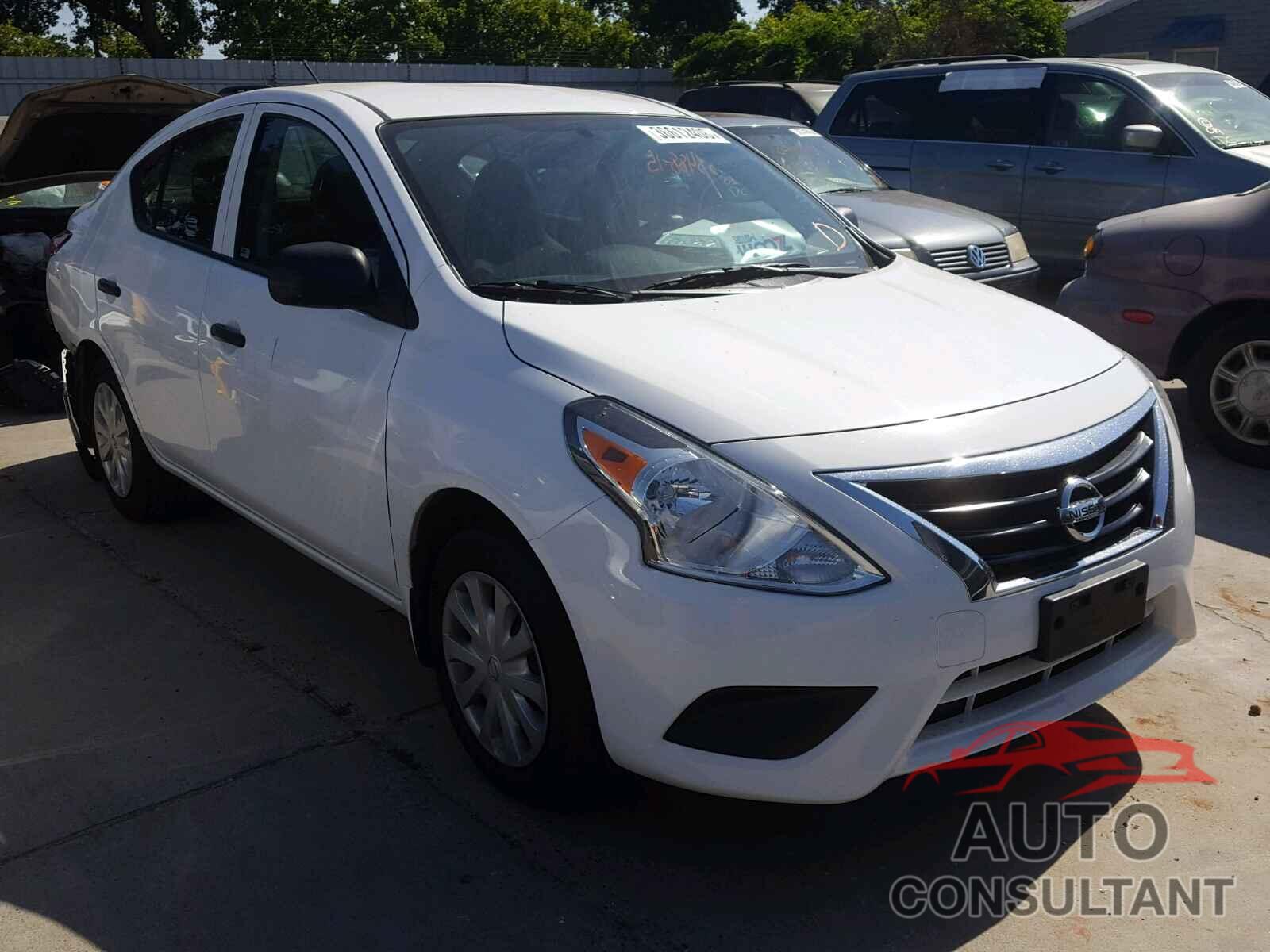 NISSAN VERSA 2015 - 3N1CN7AP7FL956982