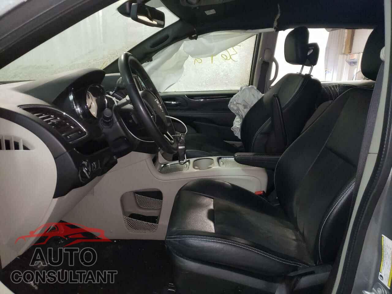 DODGE GRAND CARA 2019 - 2C4RDGCG3KR661401