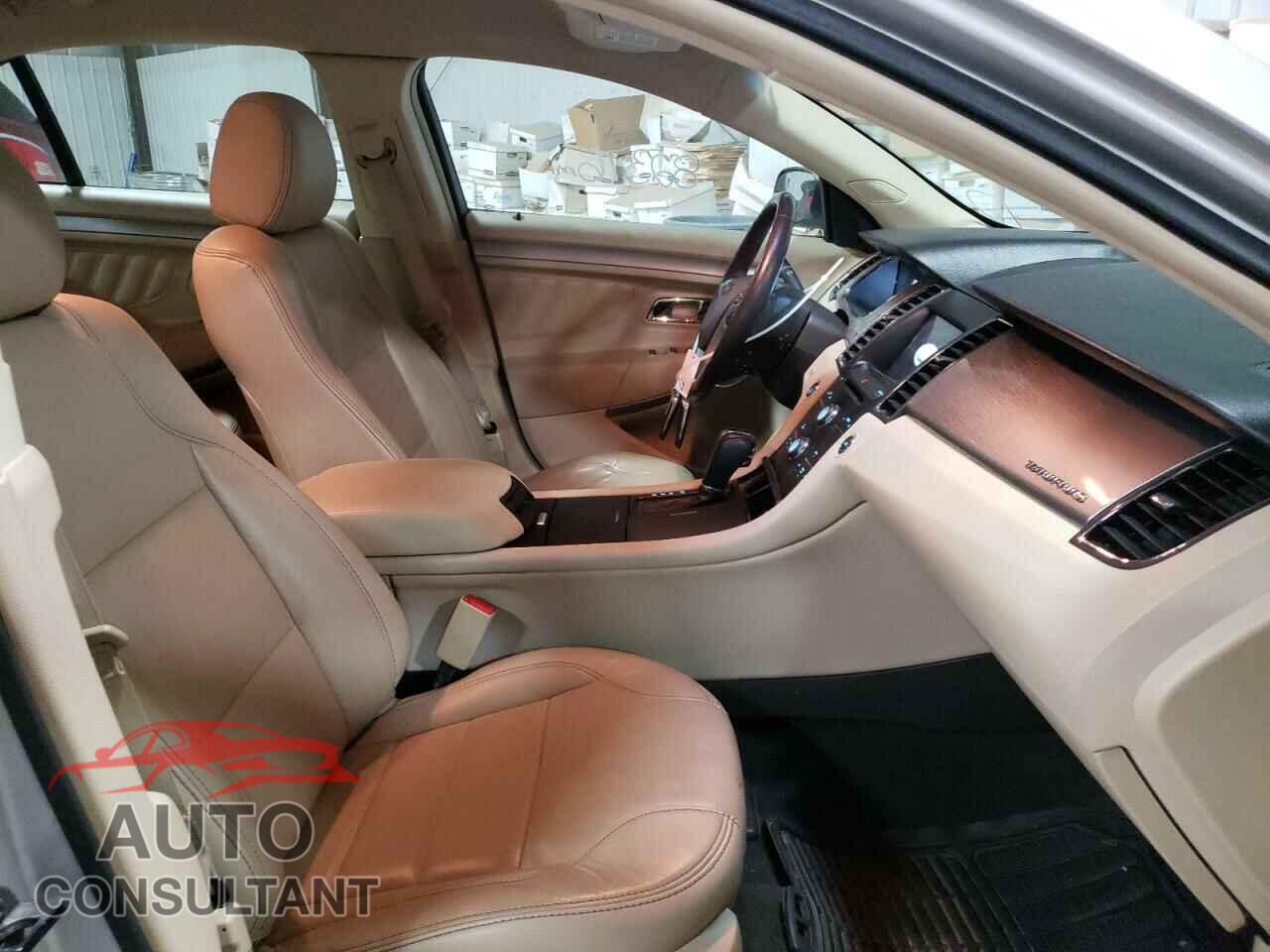 FORD TAURUS 2016 - 1FAHP2E89GG105202