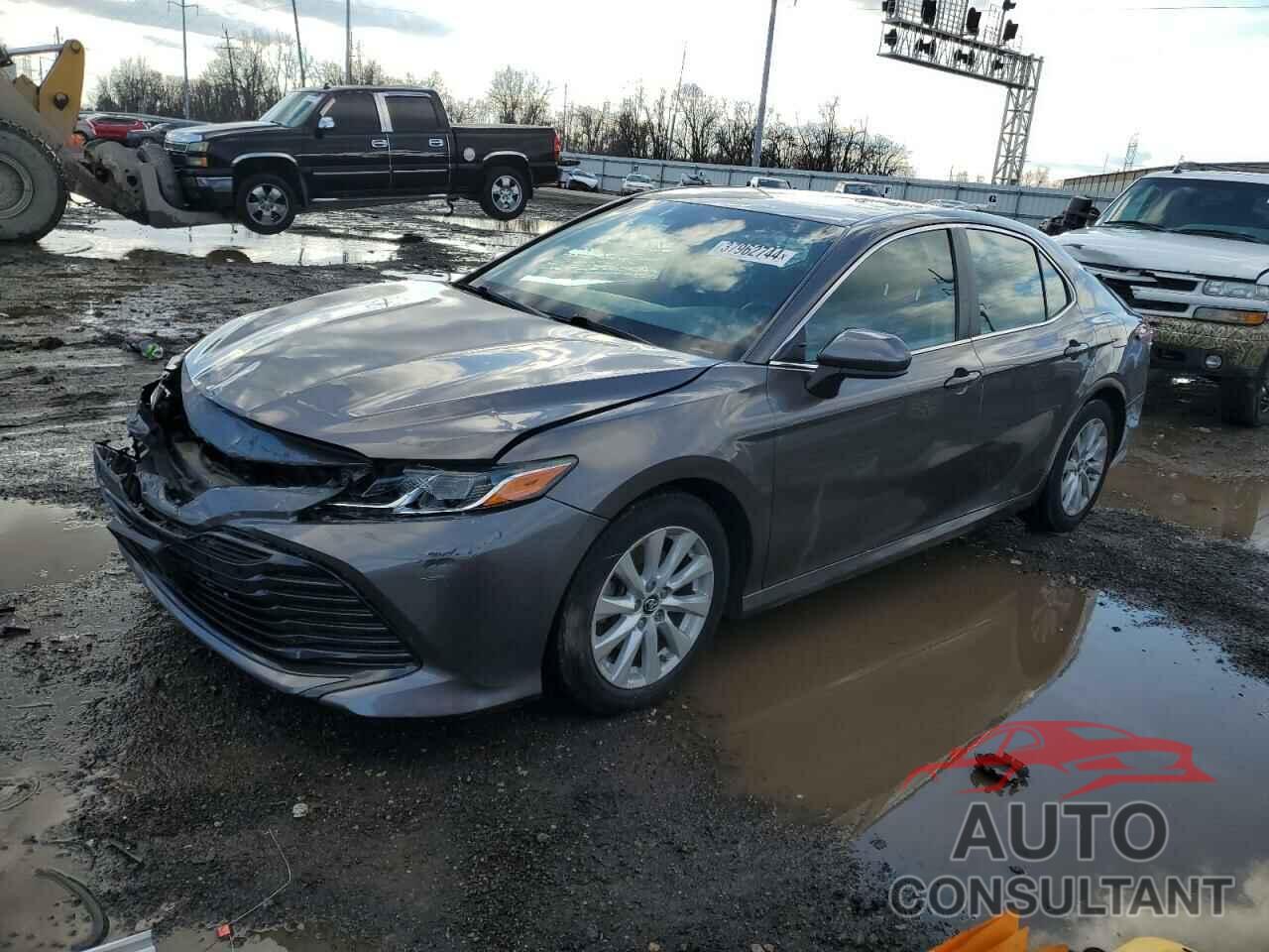 TOYOTA CAMRY 2018 - 4T1B11HK4JU594938