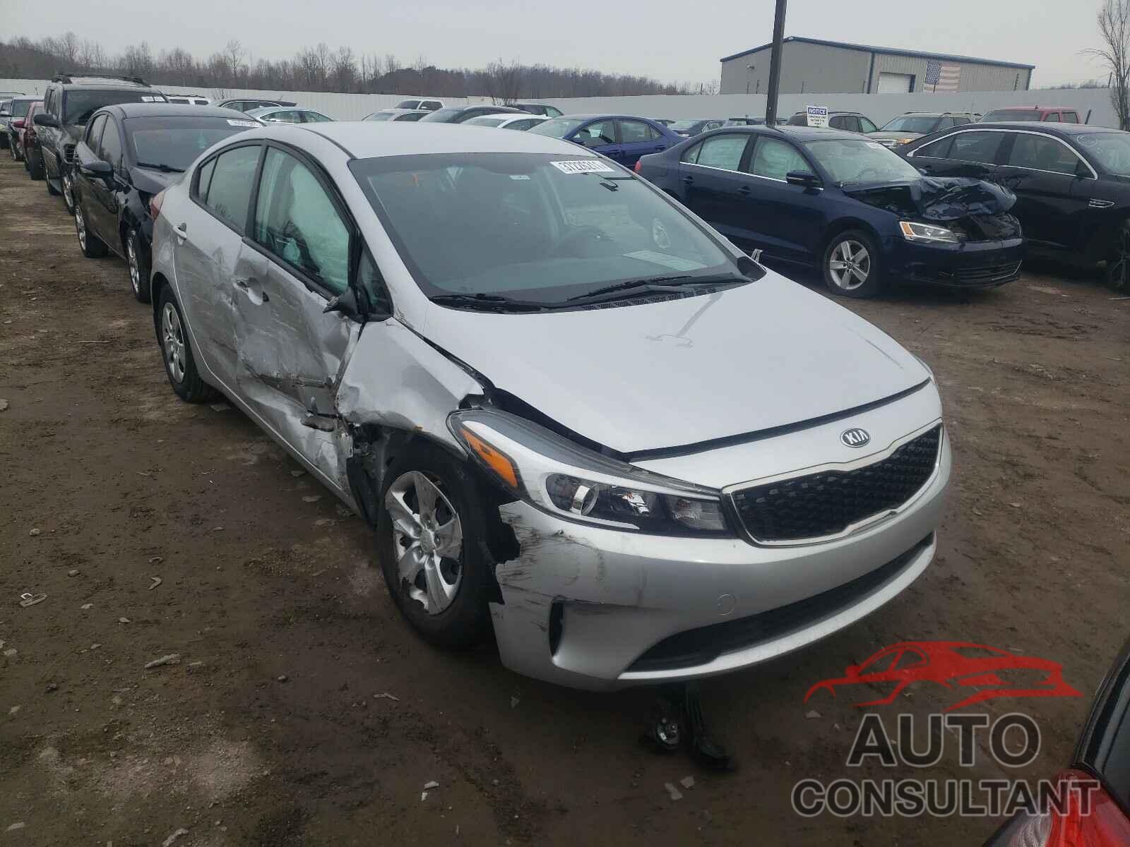 KIA FORTE 2018 - 3KPFK4A73JE227232