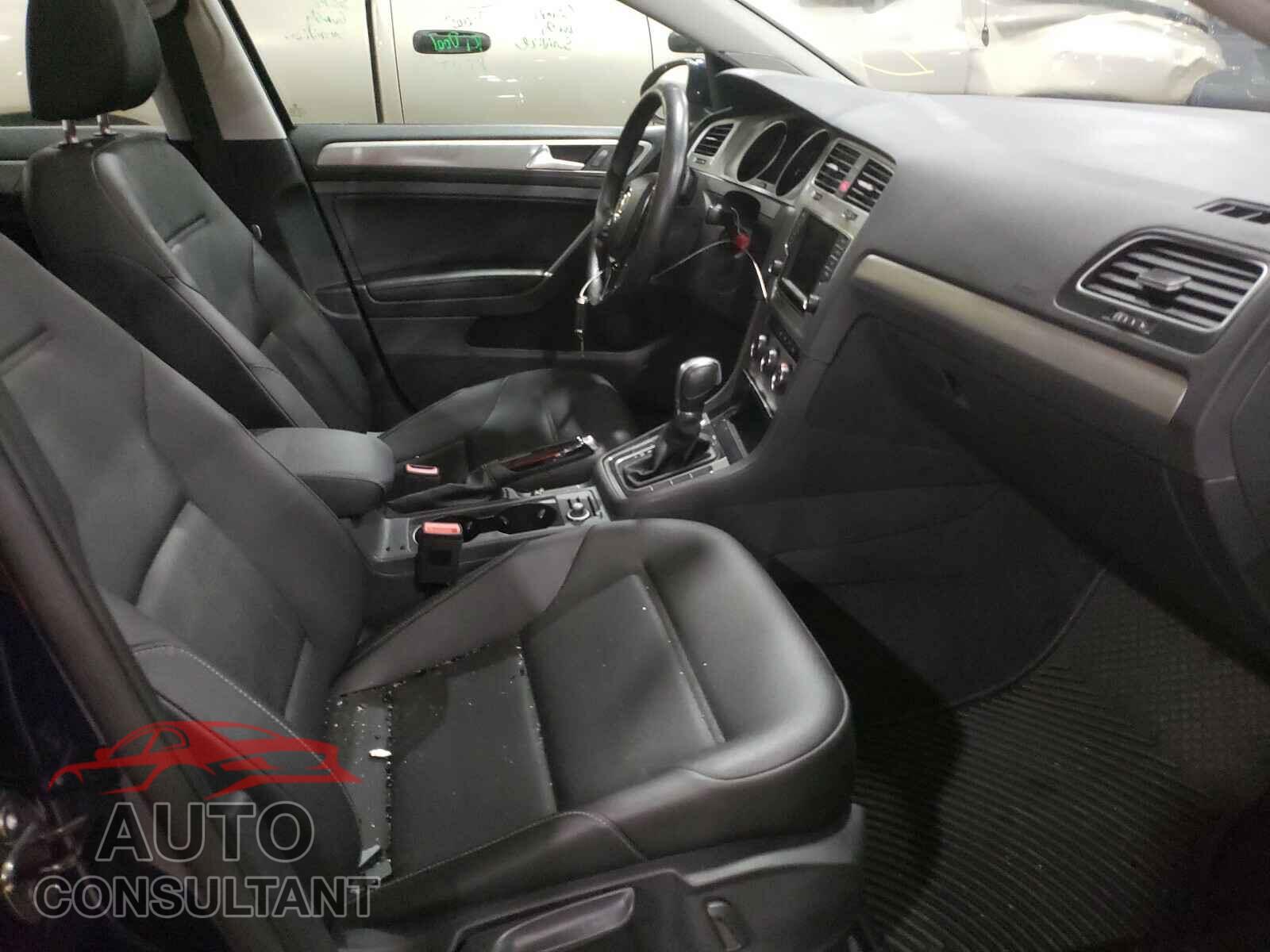 VOLKSWAGEN GOLF 2017 - 3VW217AUXHM020066