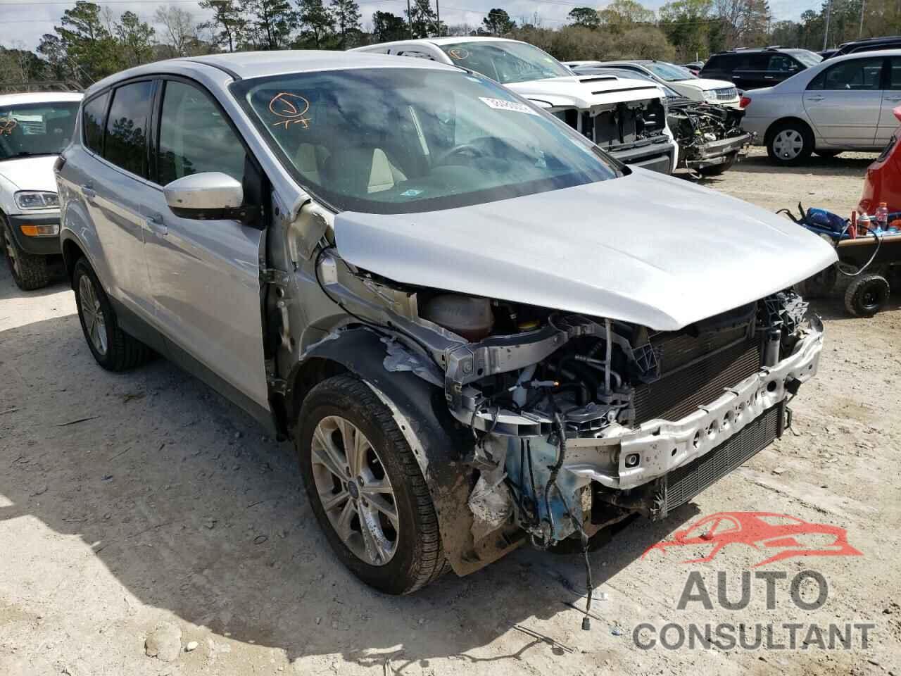FORD ESCAPE 2017 - 1FMCU0GD0HUB56713