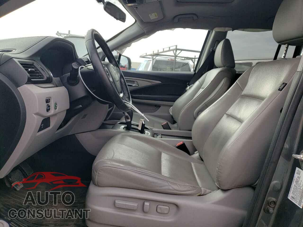 HONDA RIDGELINE 2019 - 5FPYK3F52KB033160