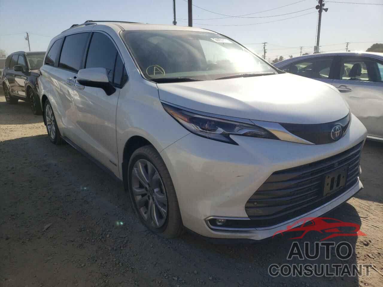 TOYOTA SIENNA 2021 - 5TDERKEC2MS055322