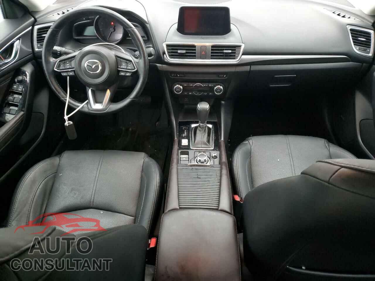 MAZDA 3 2017 - 3MZBN1W3XHM146025