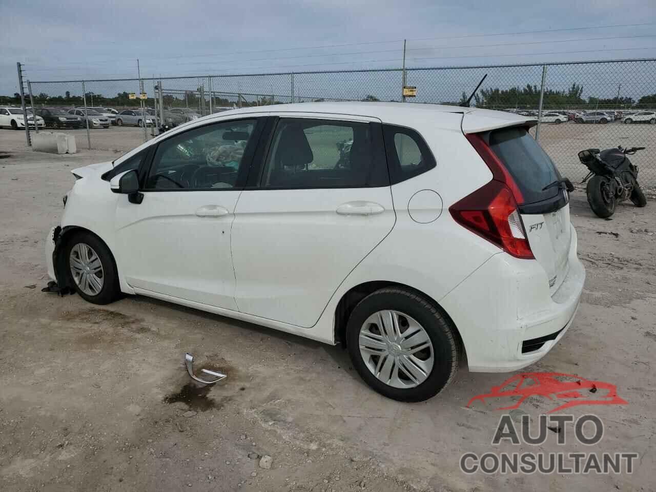 HONDA FIT 2018 - 3HGGK5H48JM735273