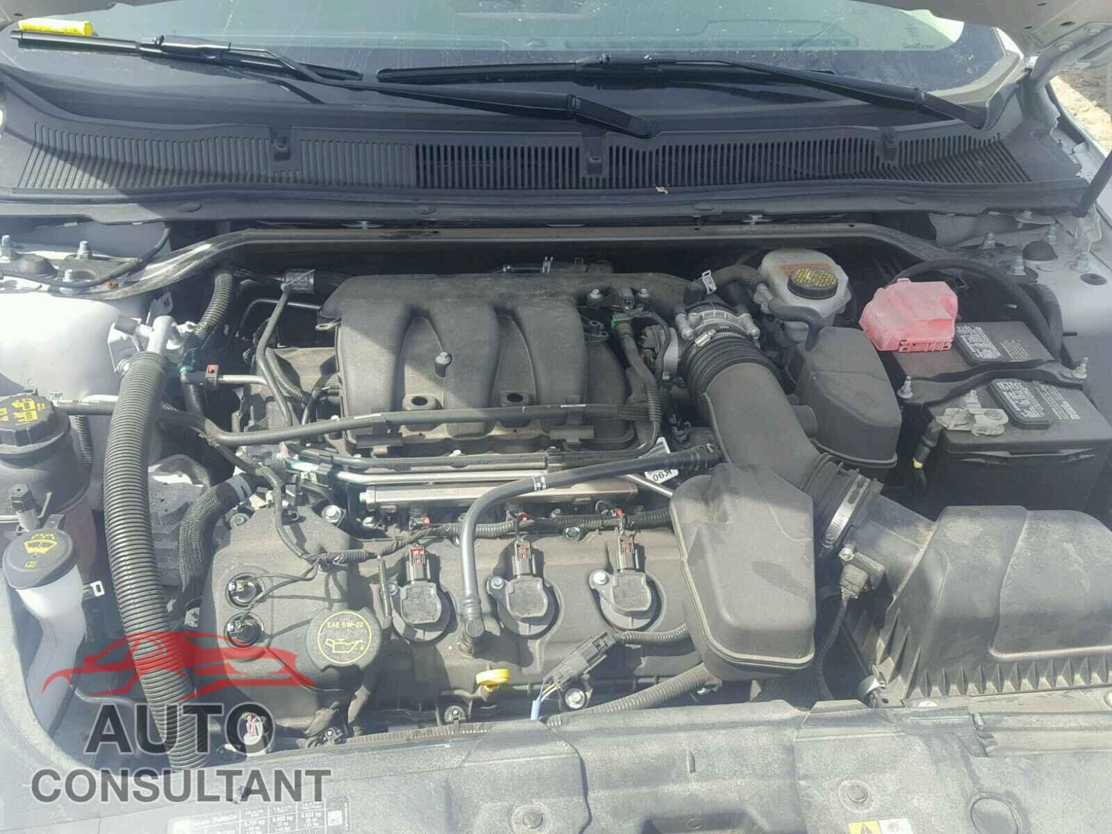 FORD TAURUS 2015 - 1FAHP2D81FG127601