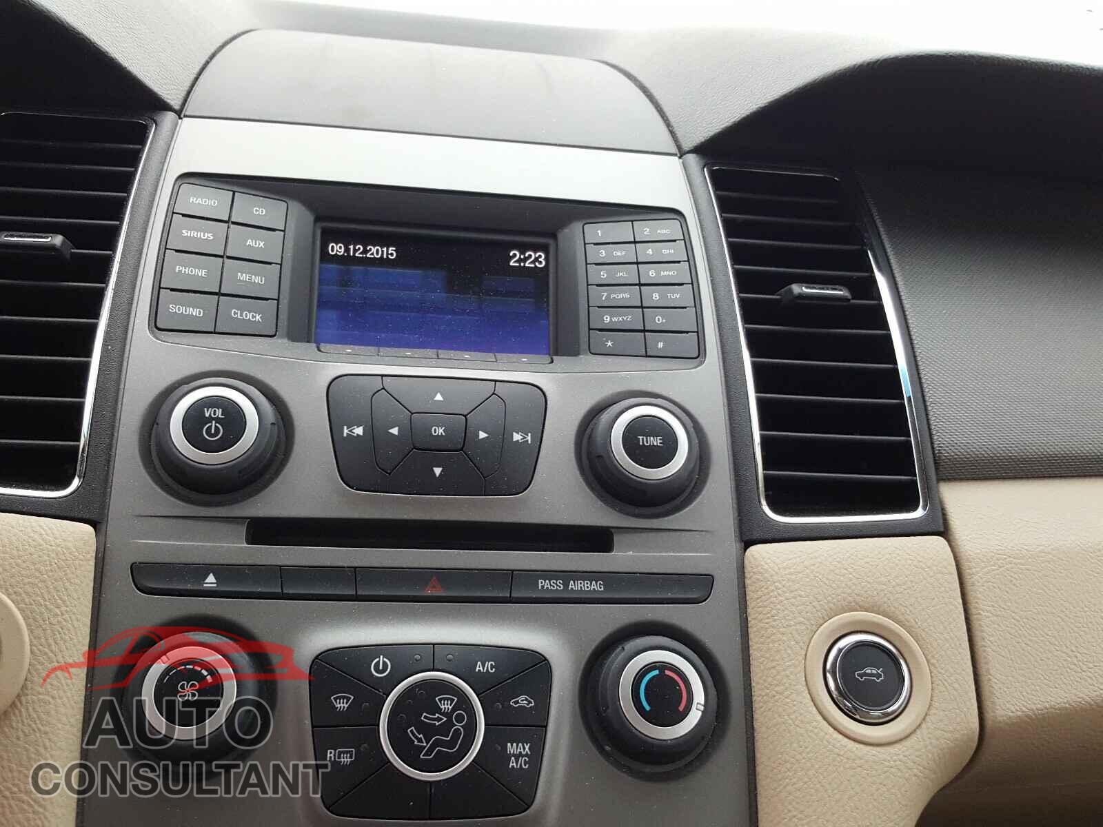 FORD TAURUS 2017 - 1FAHP2D85HG111212