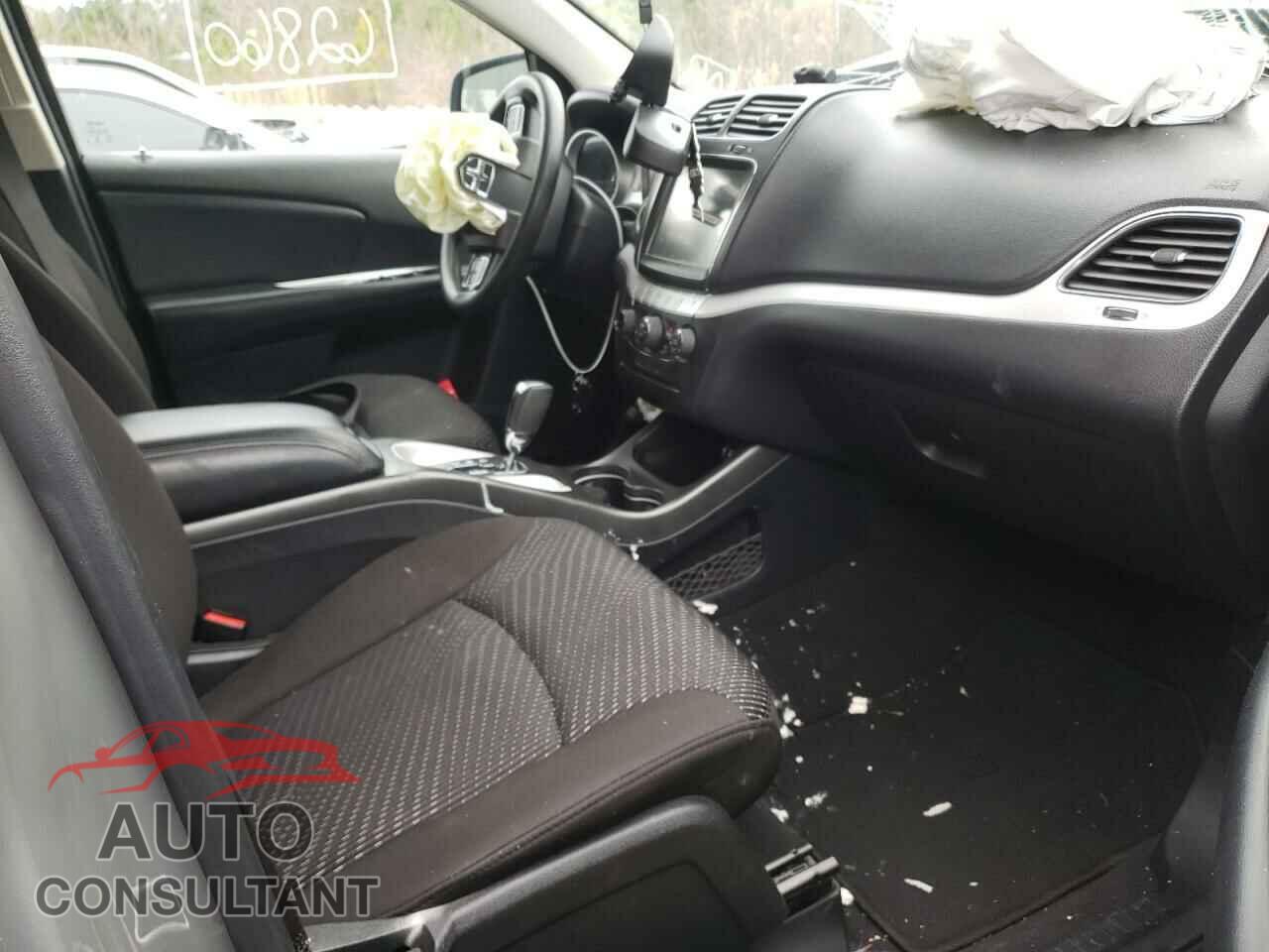 DODGE JOURNEY 2019 - 3C4PDCBB4KT857365