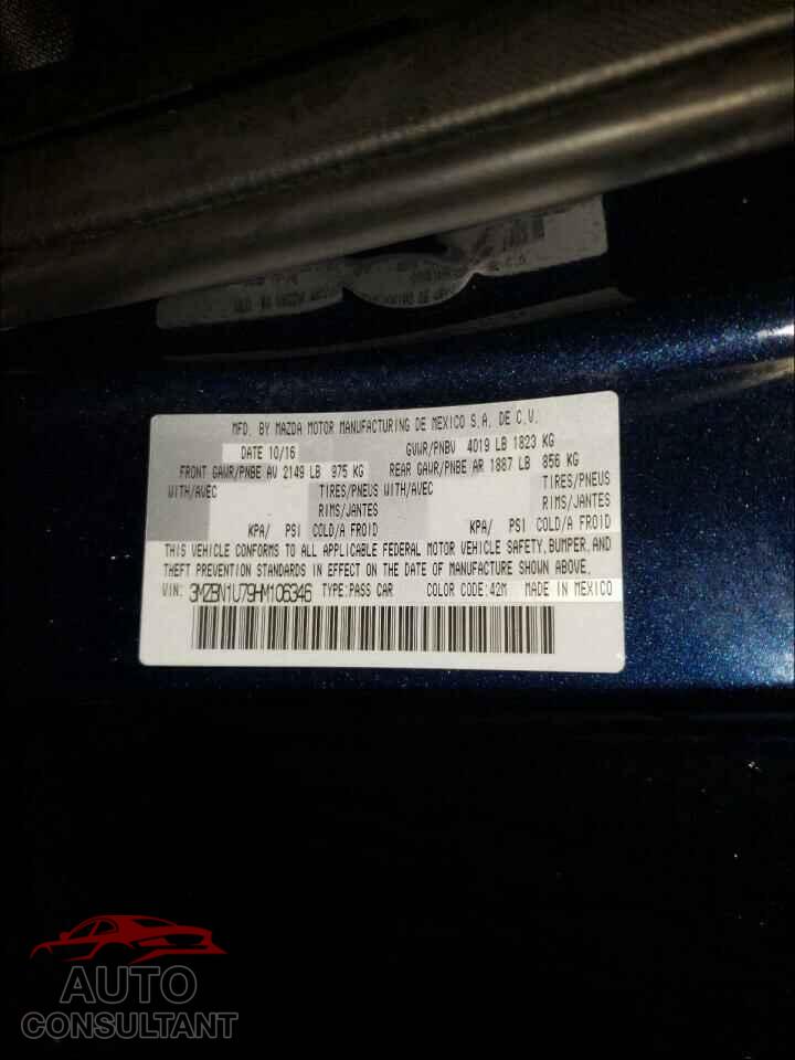 MAZDA 3 2017 - 3MZBN1U79HM106346