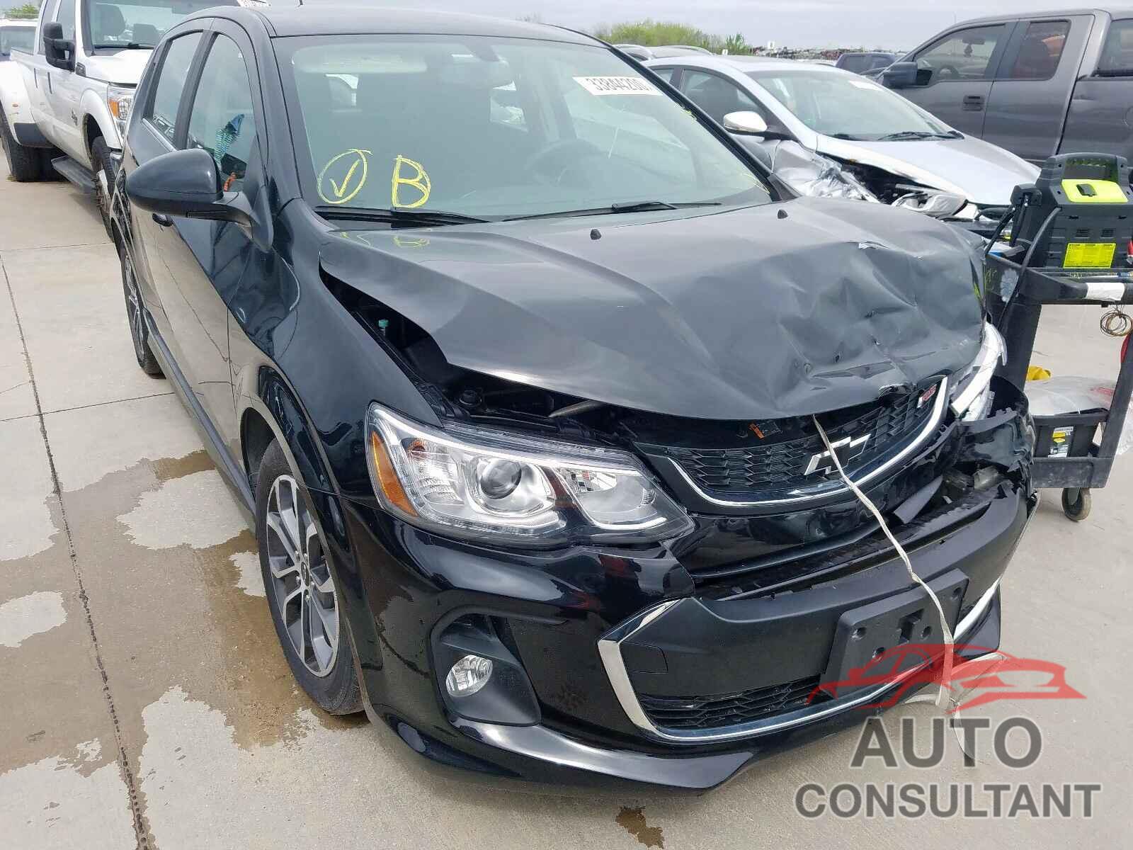 CHEVROLET SONIC 2018 - 3GNCJKSB0KL360600