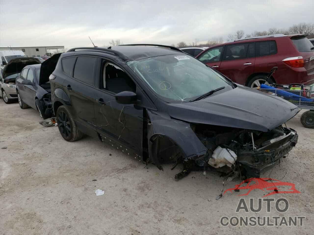 FORD ESCAPE 2017 - 1FMCU0GD3HUC10666