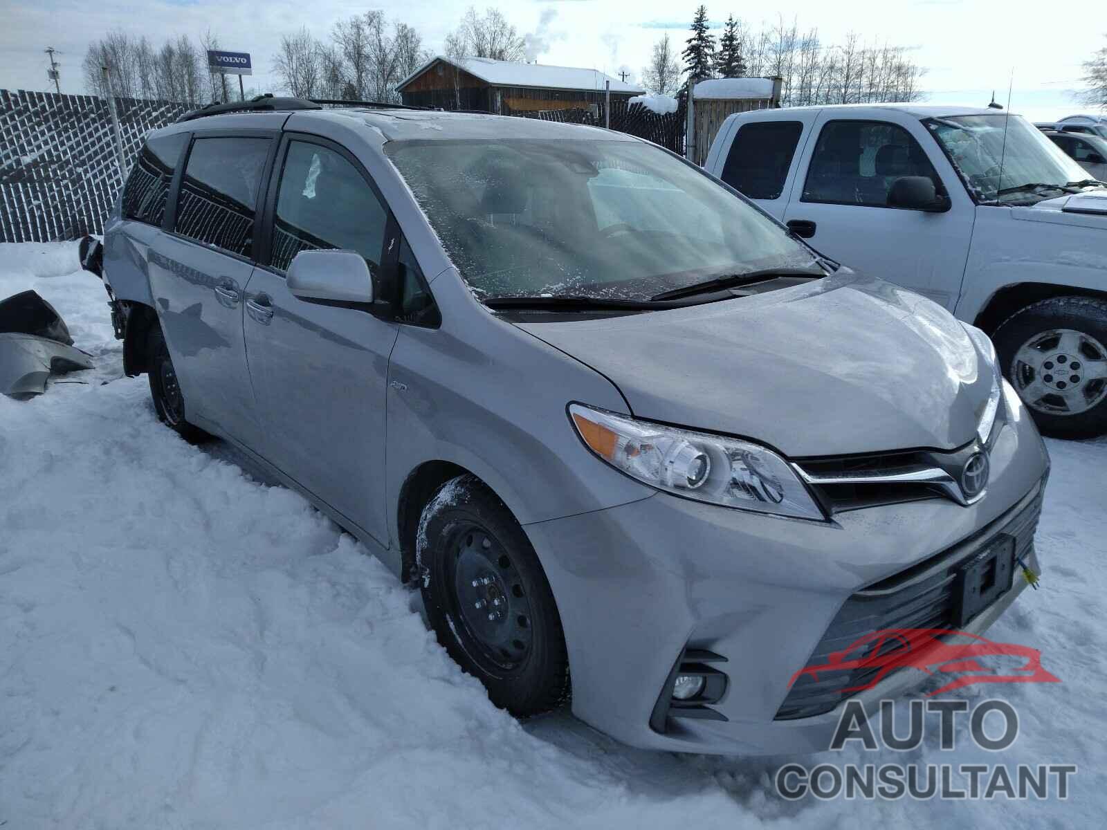 TOYOTA SIENNA 2018 - 5TDDZ3DC6JS197056