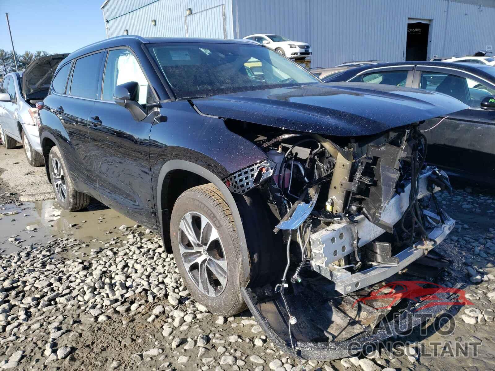 TOYOTA HIGHLANDER 2021 - 5TDGZRBH1MS068435
