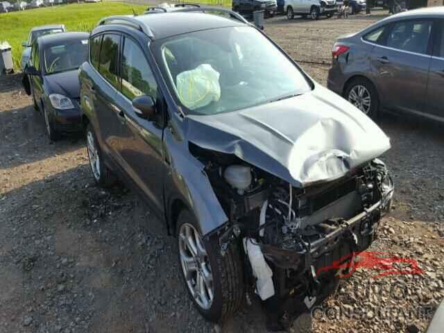 FORD ESCAPE 2017 - 1FMCU9JD0HUA87647