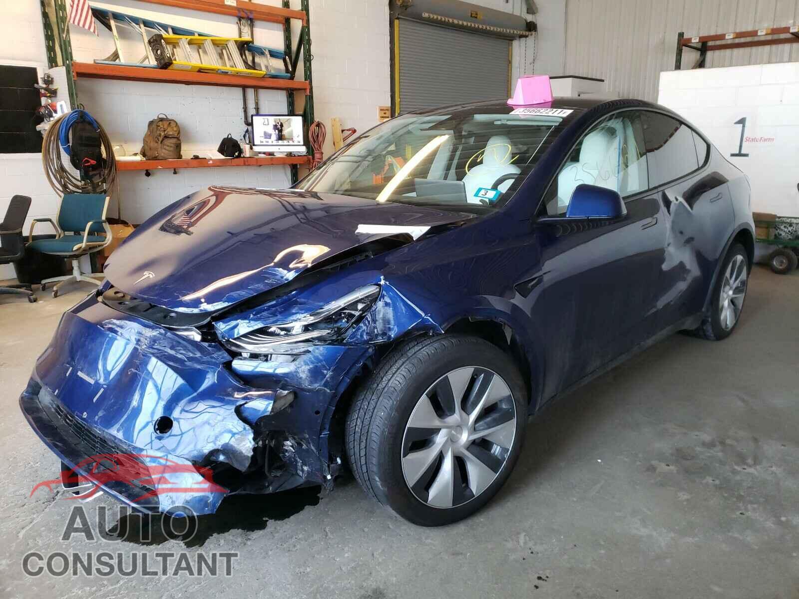 TESLA MODEL Y 2020 - 5YJYGDEE0LF049960