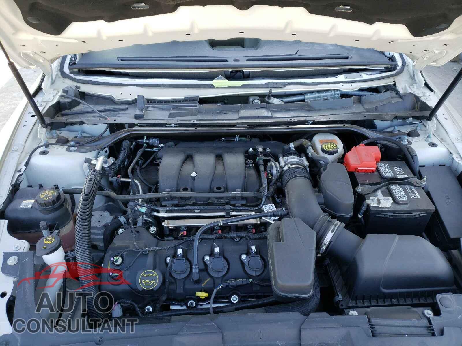 FORD TAURUS 2017 - 1FAHP2D84HG125196