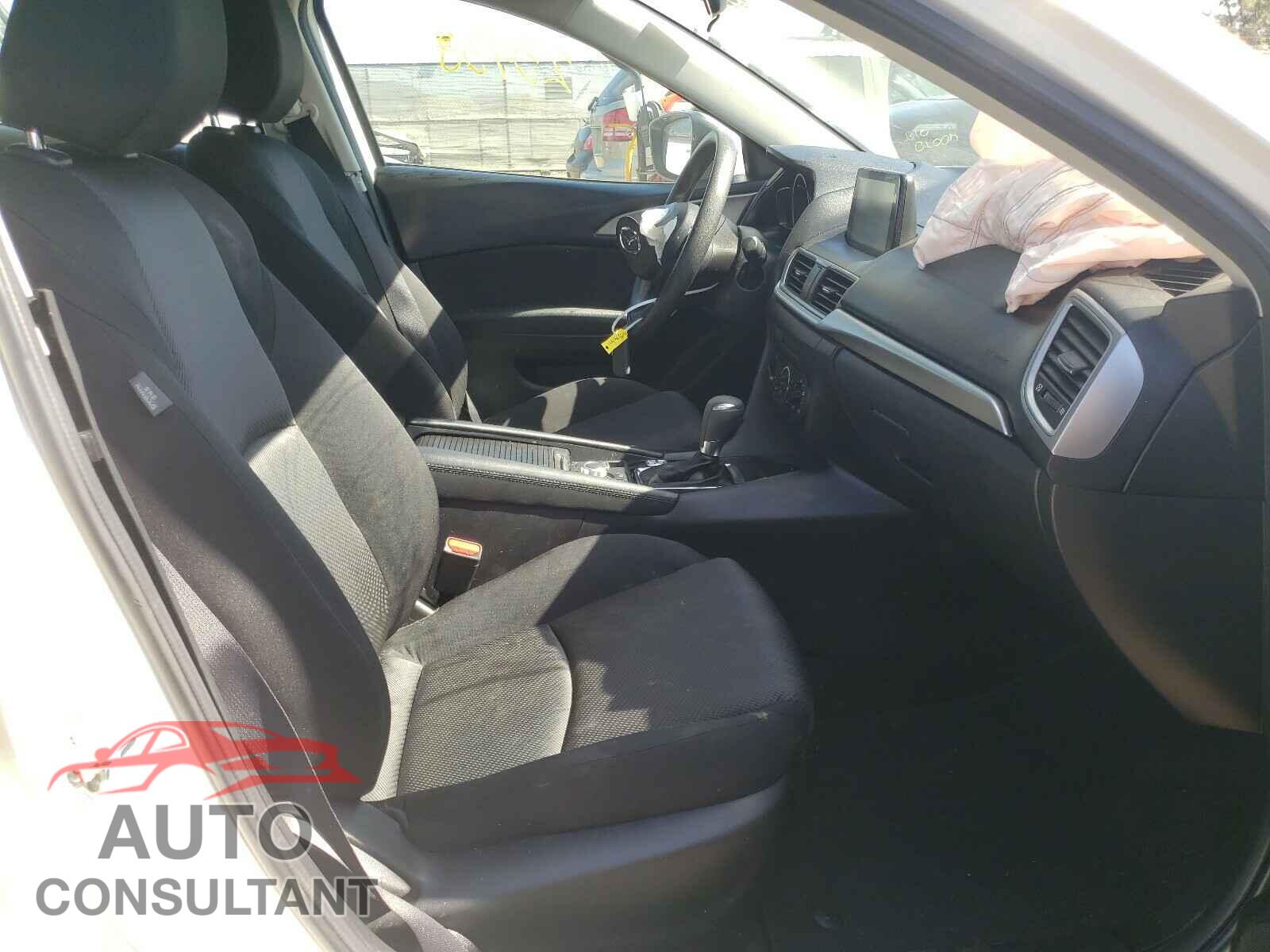 MAZDA 3 2017 - 3MZBN1U78HM149902