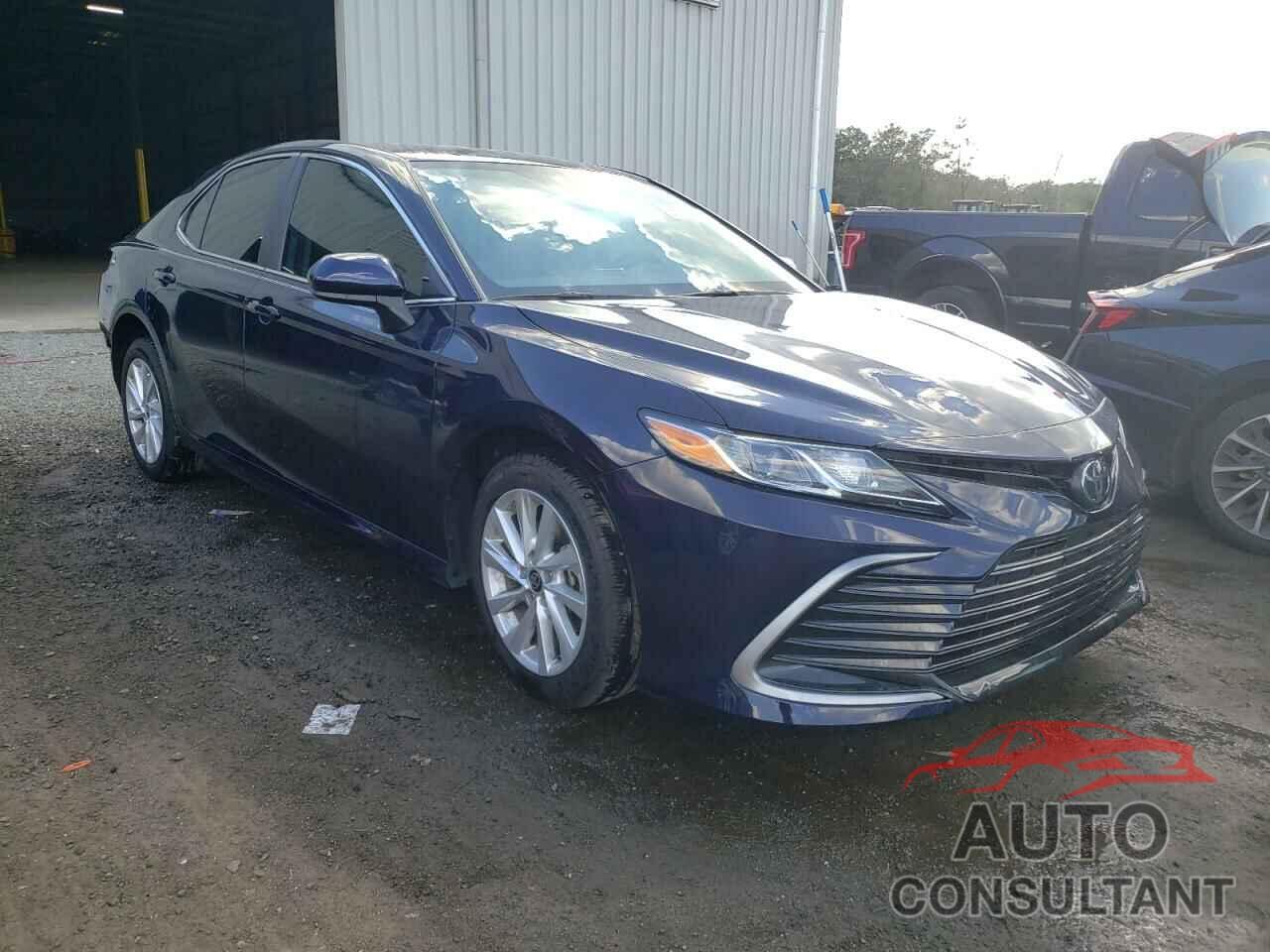 TOYOTA CAMRY 2021 - 4T1C11BK7MU034347