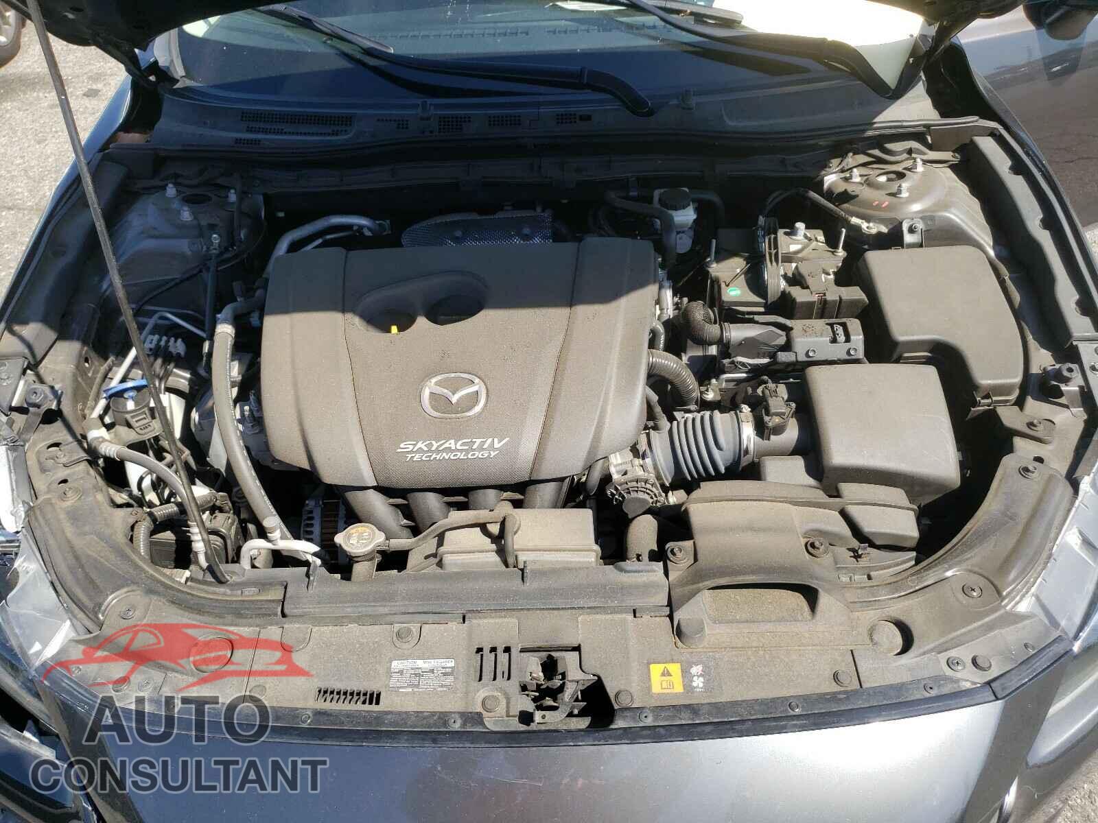 MAZDA 3 2017 - 3MZBN1L76HM150077