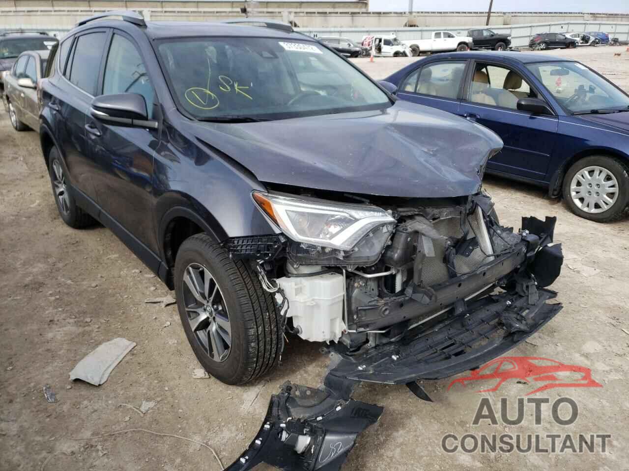 TOYOTA RAV4 2017 - JTMRFREV2HJ108947
