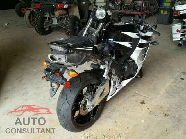 HONDA CBR CYCLE 2016 - JH2PC40J0GK200775