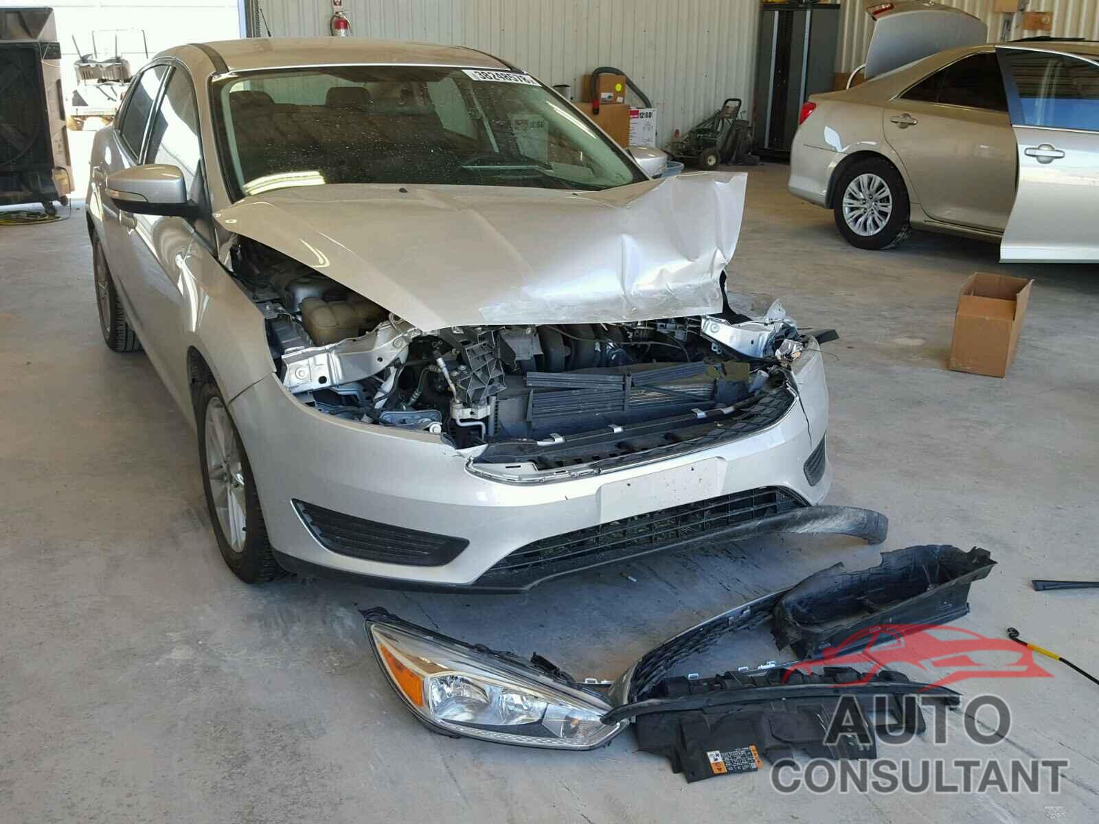 FORD FOCUS 2015 - 1FADP3F28FL374683