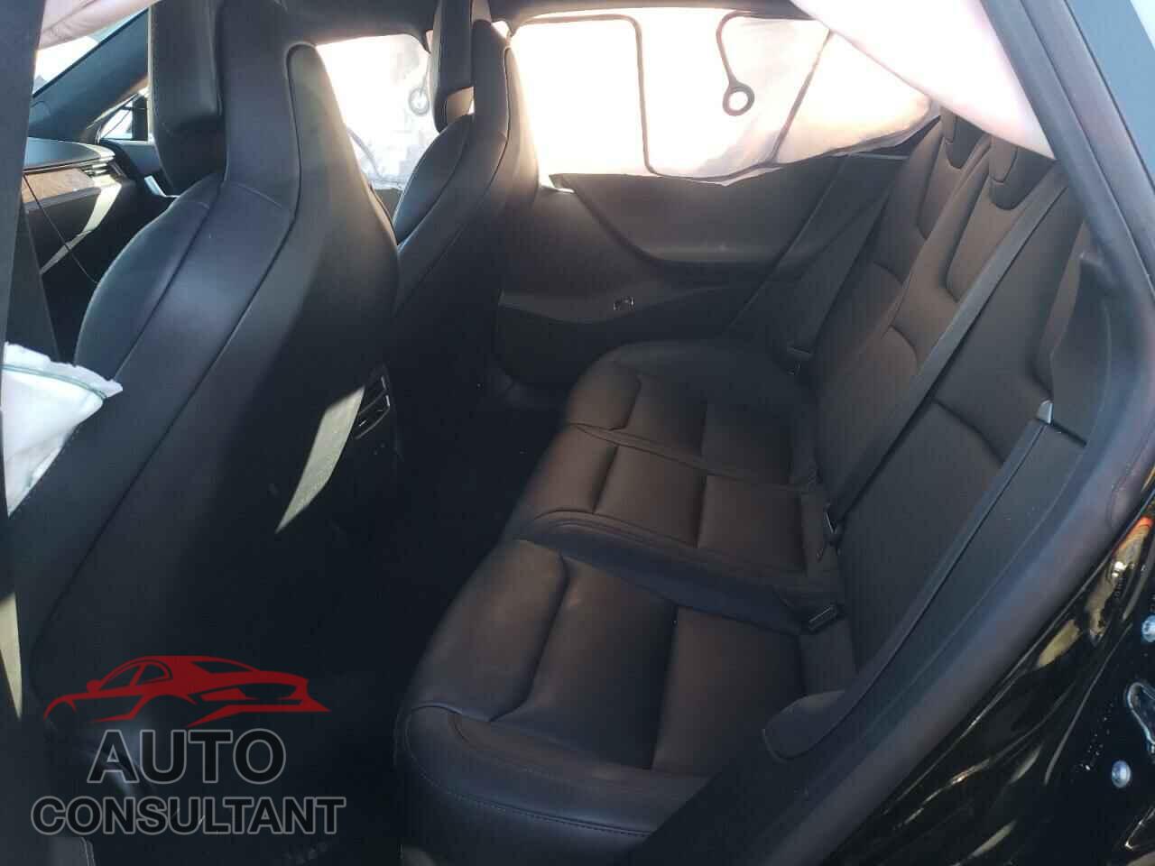 TESLA MODEL S 2018 - 5YJSA1E26JF297817