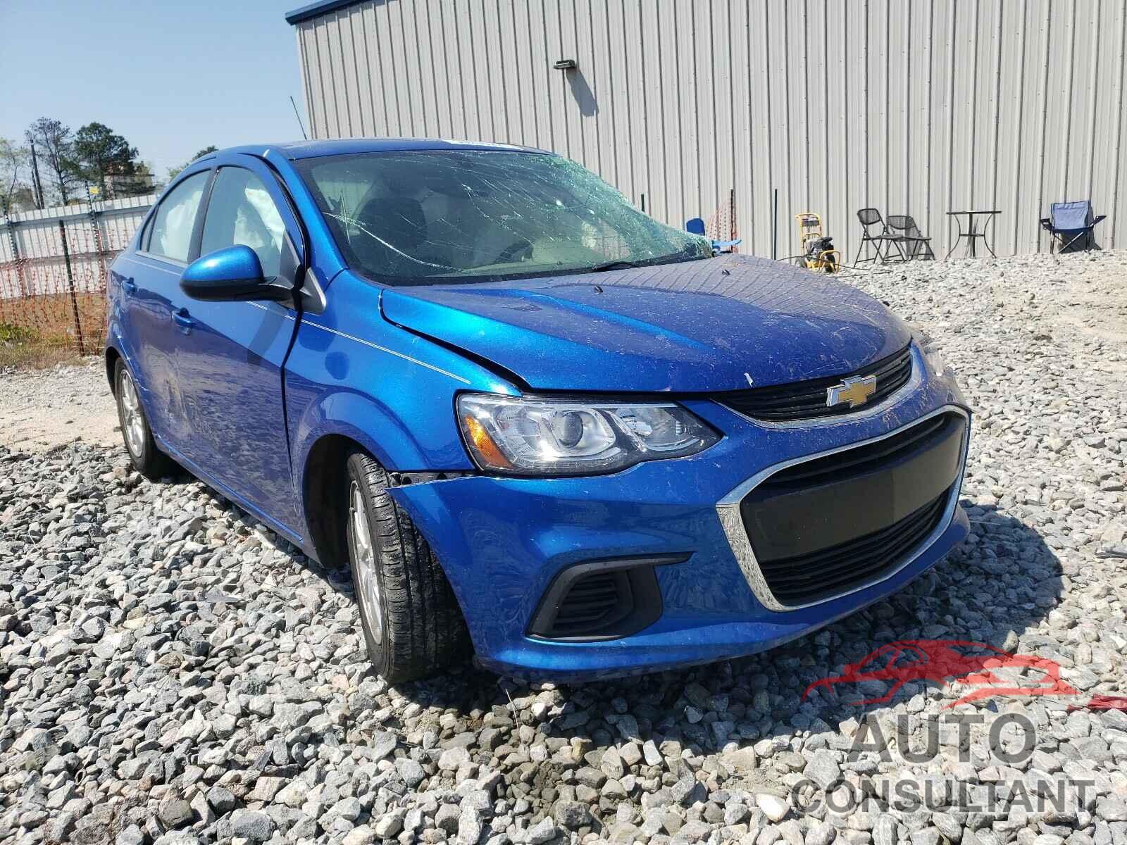 CHEVROLET SONIC 2018 - 1G1JD5SH1J4102953