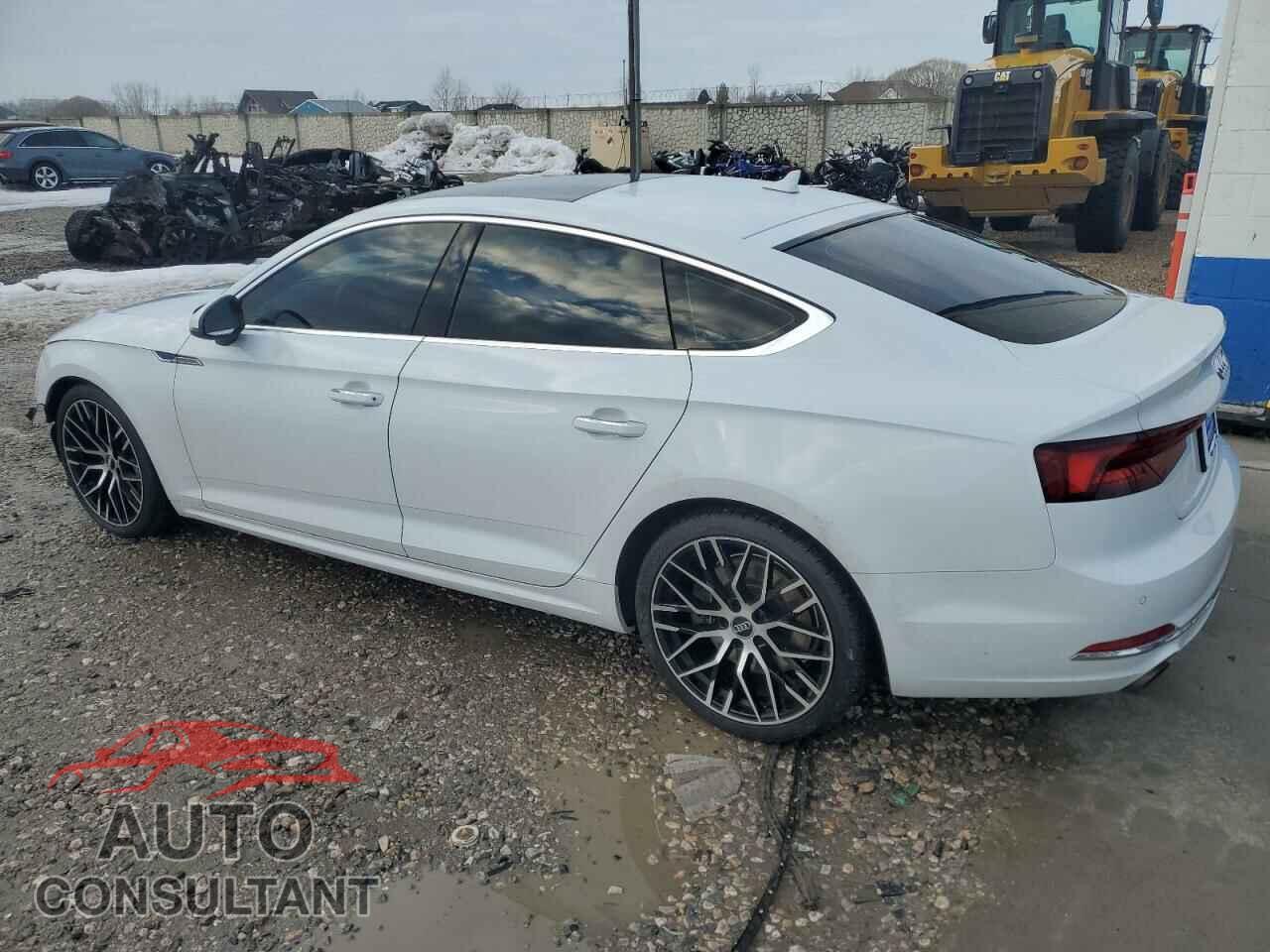 AUDI A5 2018 - WAUBNCF58JA070658