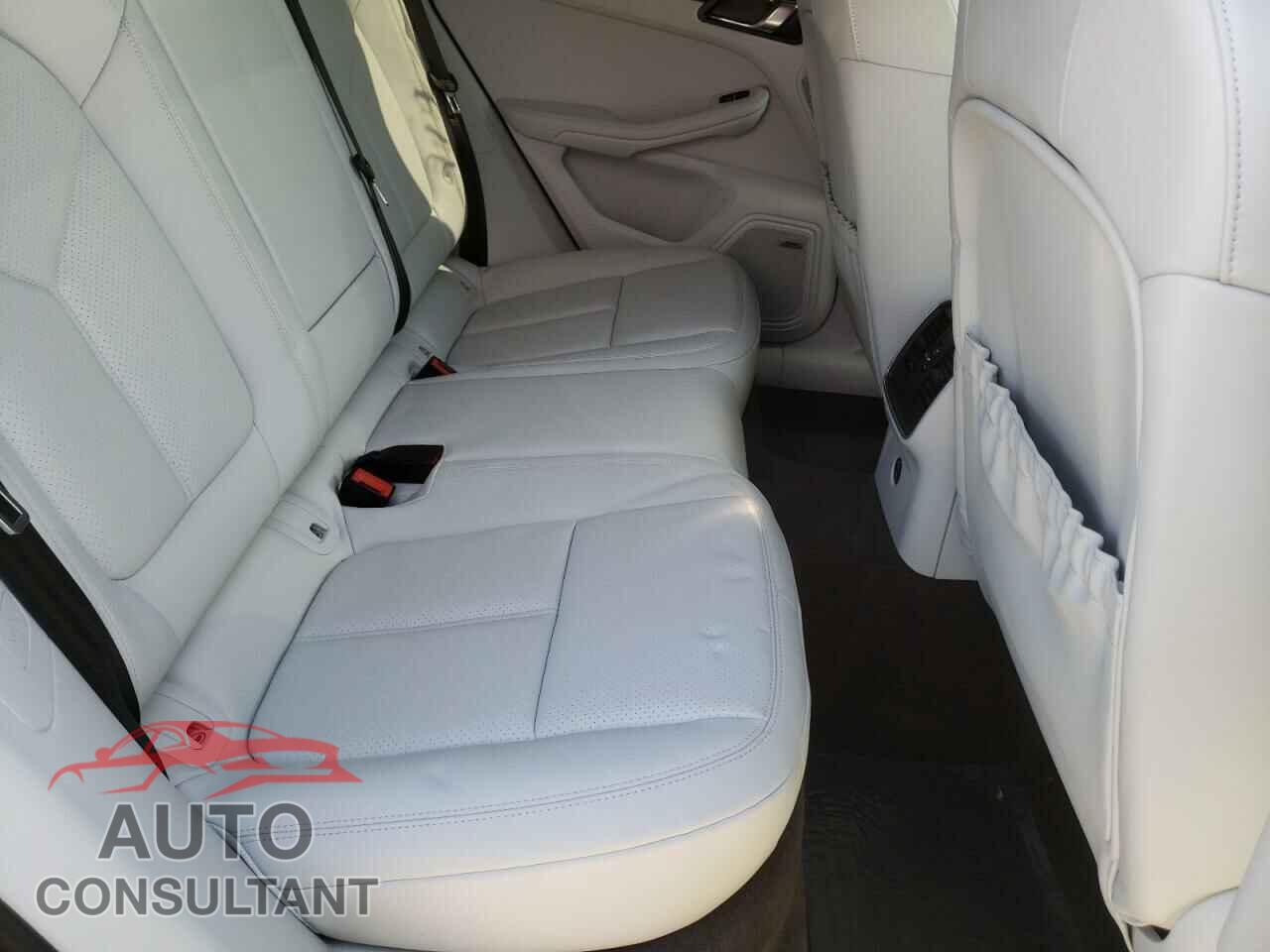 PORSCHE MACAN 2021 - WP1AB2A53MLB37697