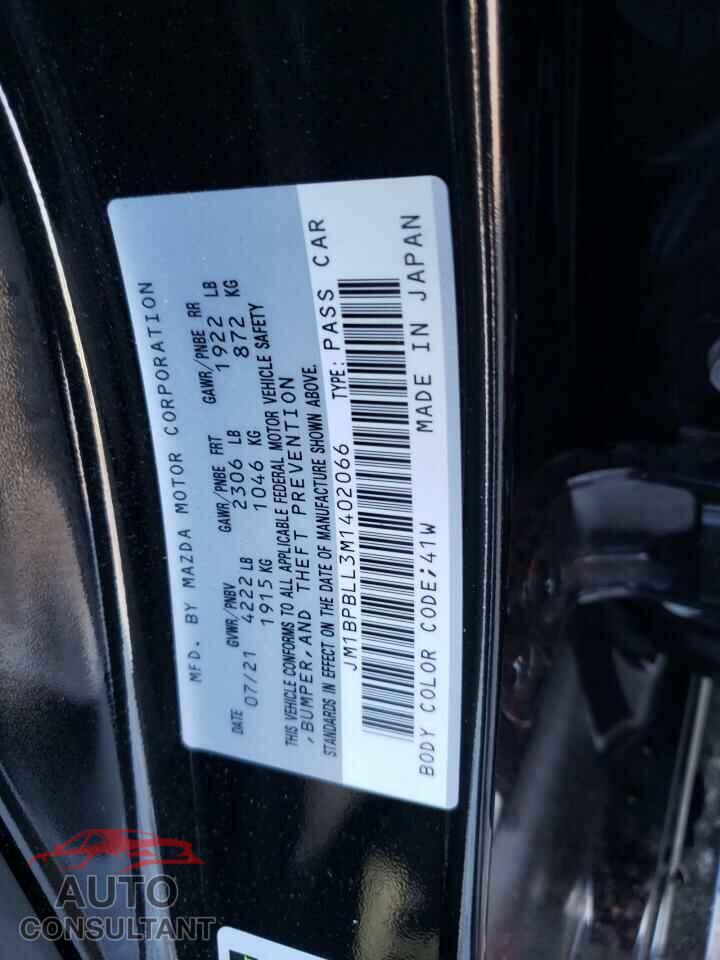 MAZDA 3 2021 - JM1BPBLL3M1402066