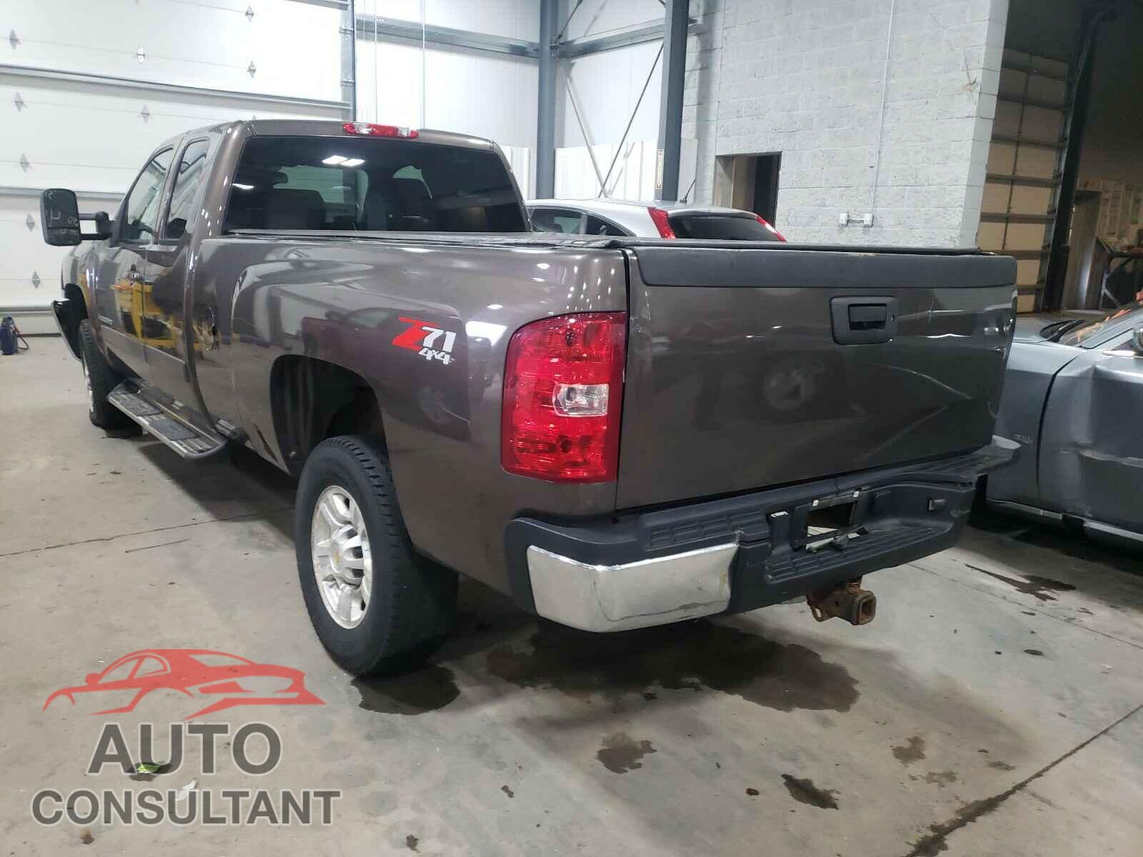 CHEVROLET SILVERADO 2018 - 19XFC2F71JE207233