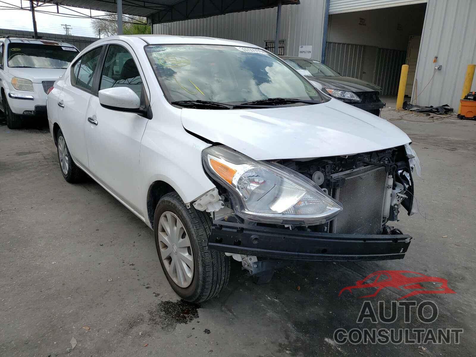 NISSAN VERSA 2018 - 3N1CN7AP9JK411607