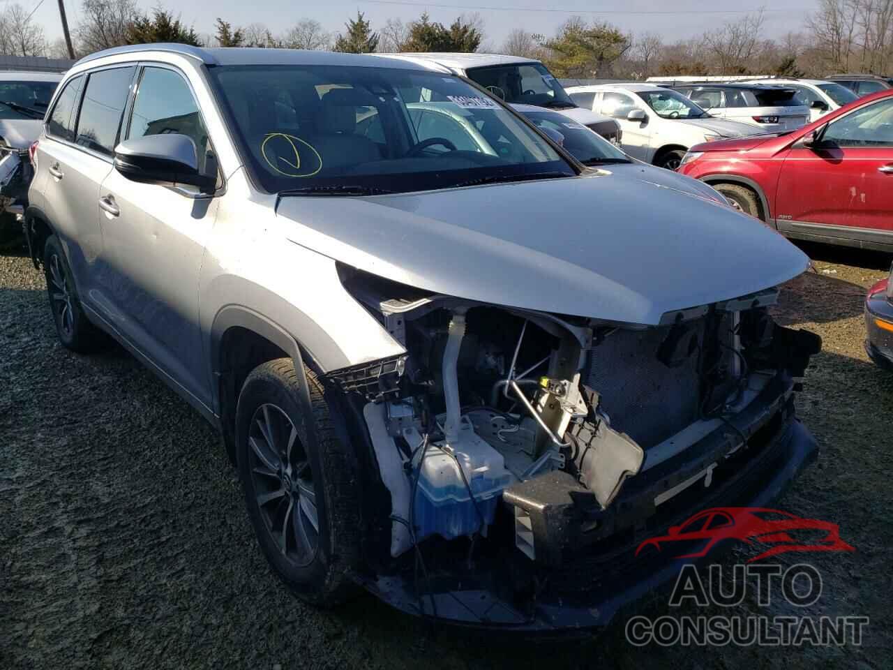 TOYOTA HIGHLANDER 2018 - 5TDJZRFH2JS551752