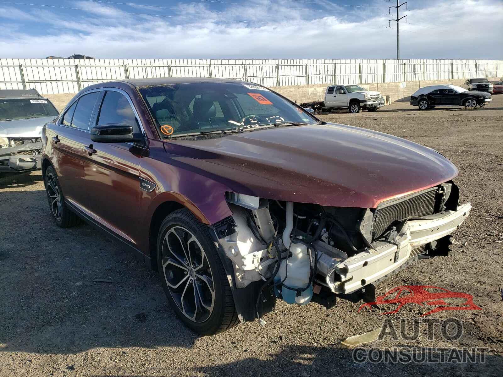 FORD TAURUS 2018 - 1FAHP2KT4JG101607