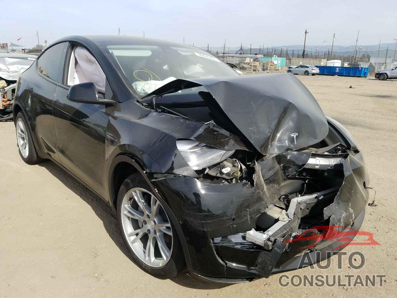 TESLA MODEL Y 2021 - 5YJYGDEE8MF089348