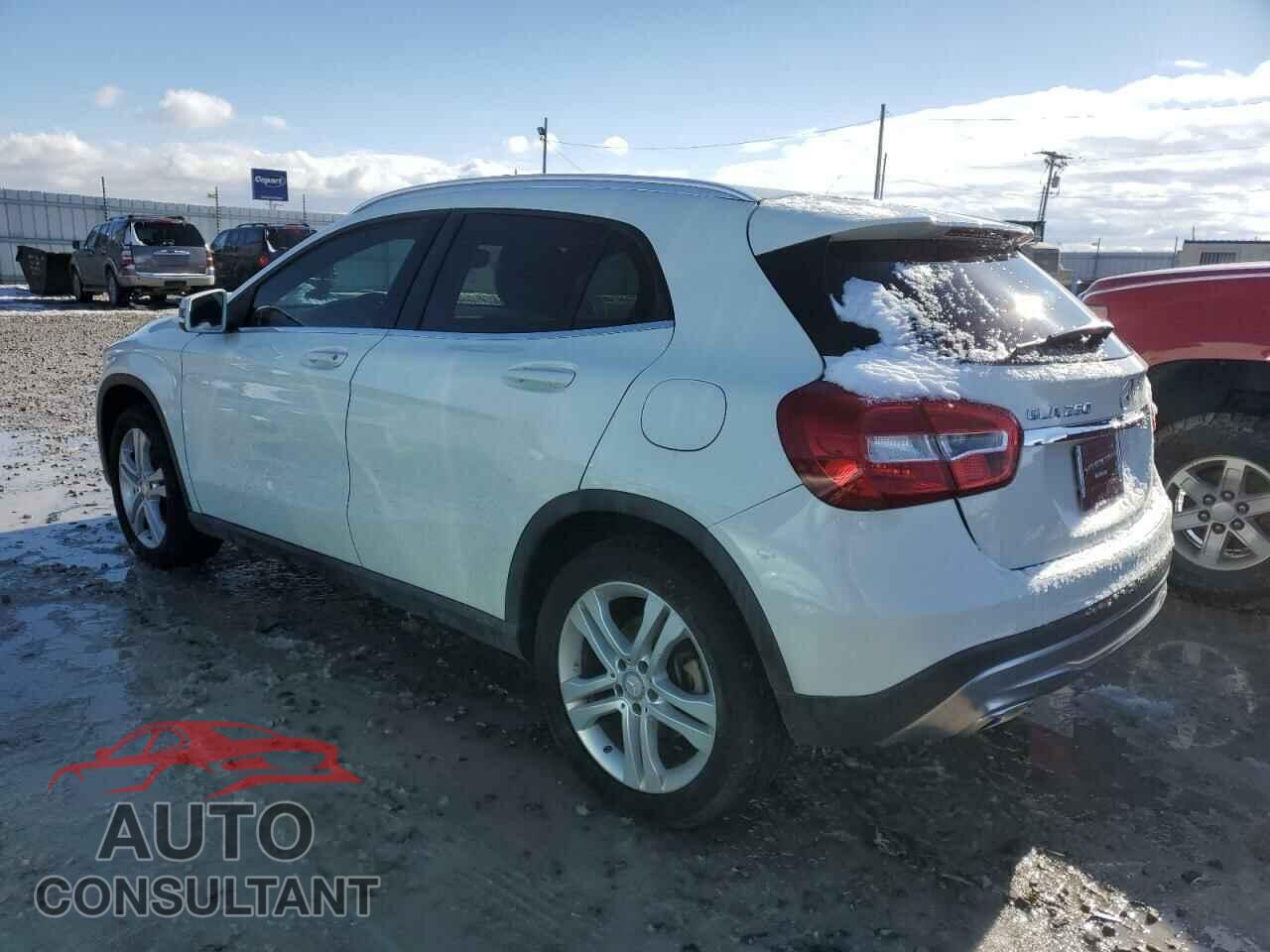 MERCEDES-BENZ GLA-CLASS 2016 - WDCTG4EBXGJ204734