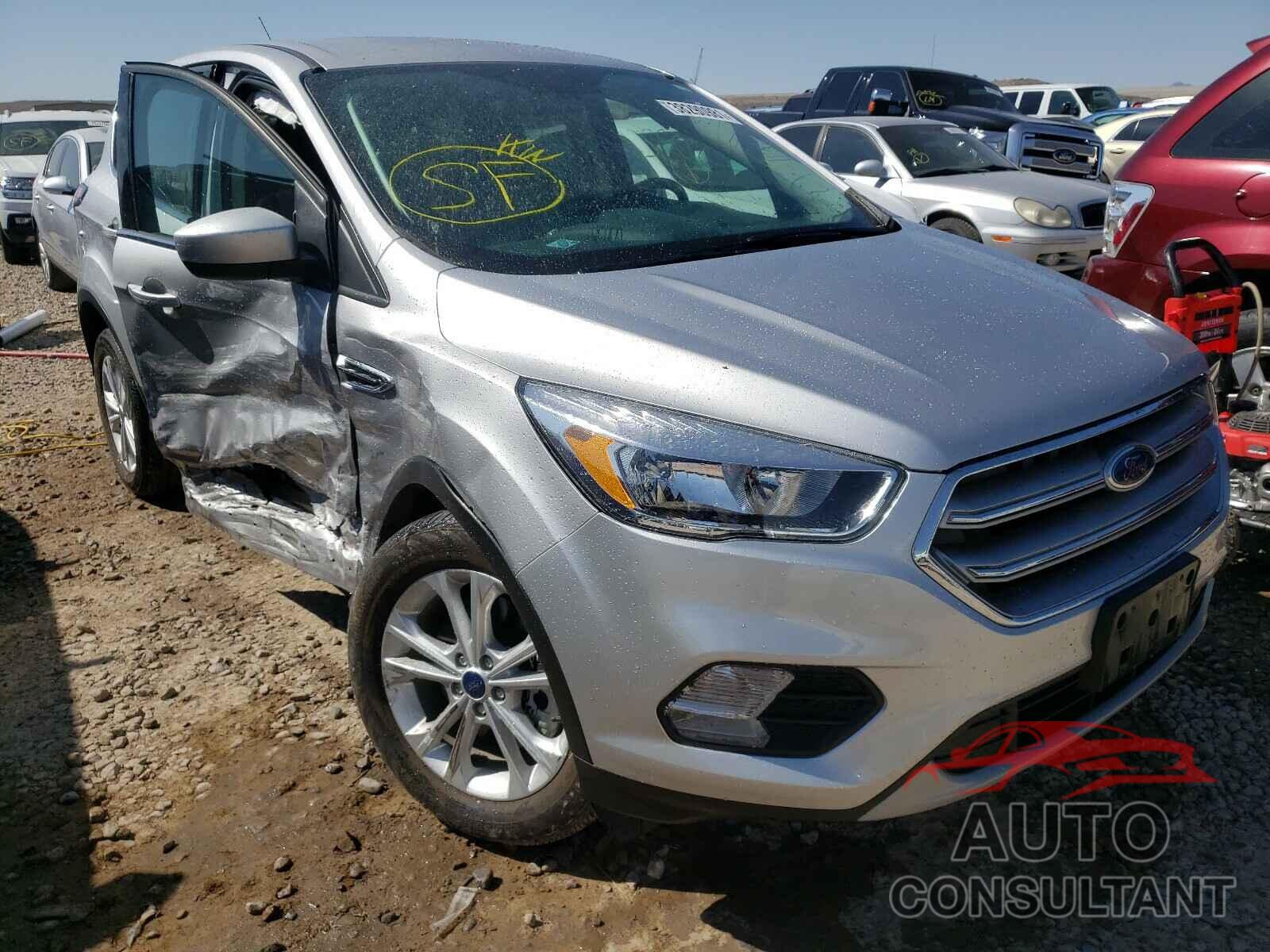 FORD ESCAPE 2017 - 1FMCU9G99HUB29512