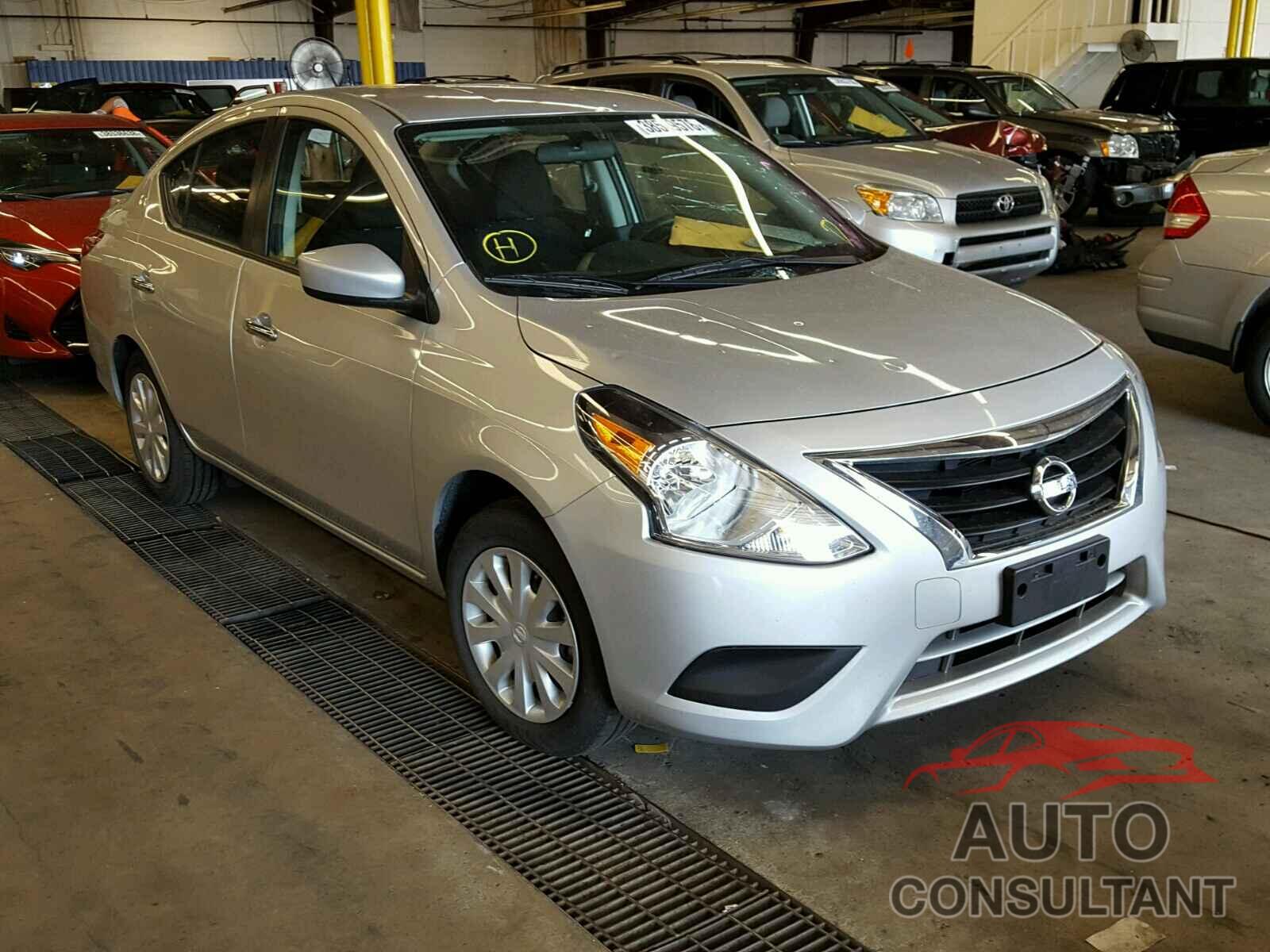 NISSAN VERSA 2017 - 3N1CN7AP4HK456867