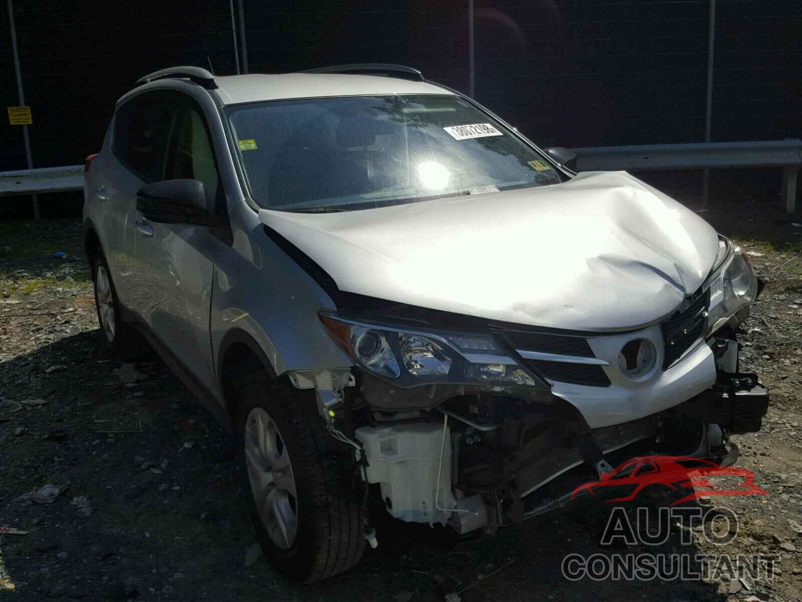 TOYOTA RAV4 2015 - JTMBFREV0FD141586