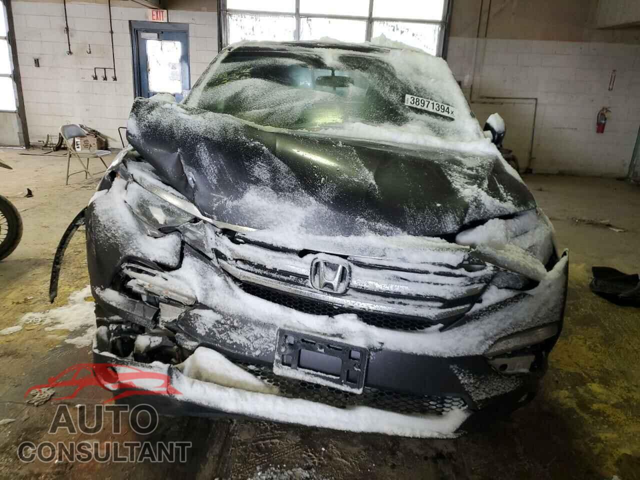 HONDA PILOT 2017 - 5FNYF6H35HB095364
